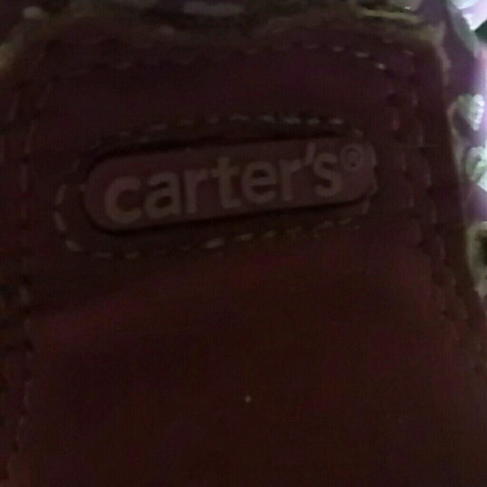 Shoe's - Picture 2 of 2